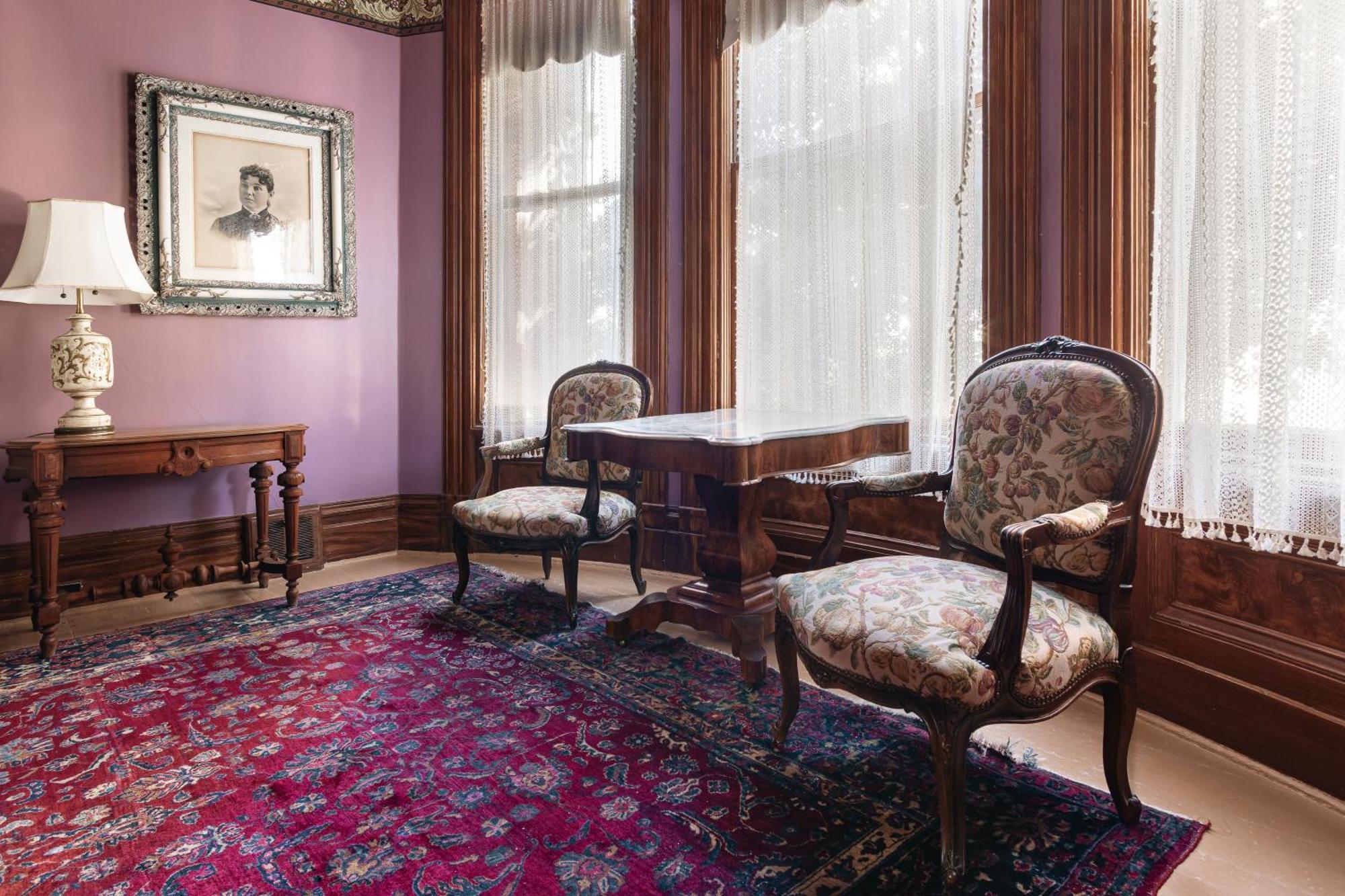 Couette-café Chateau Tivoli 3*